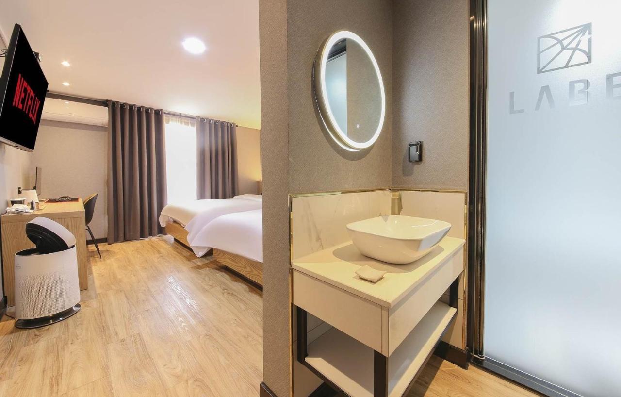Labe Hotel Jeonju Extérieur photo